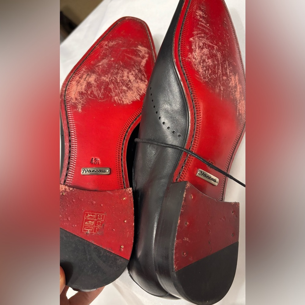 Elegant Black Leather Men's Oxfords - Picture 8 of 12